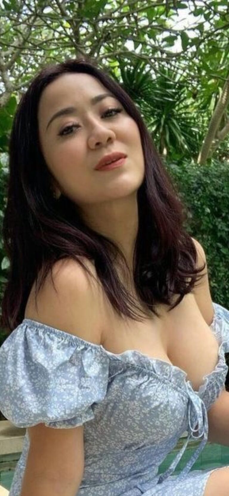 Selingkuh Dengan Tetangga Tersayang